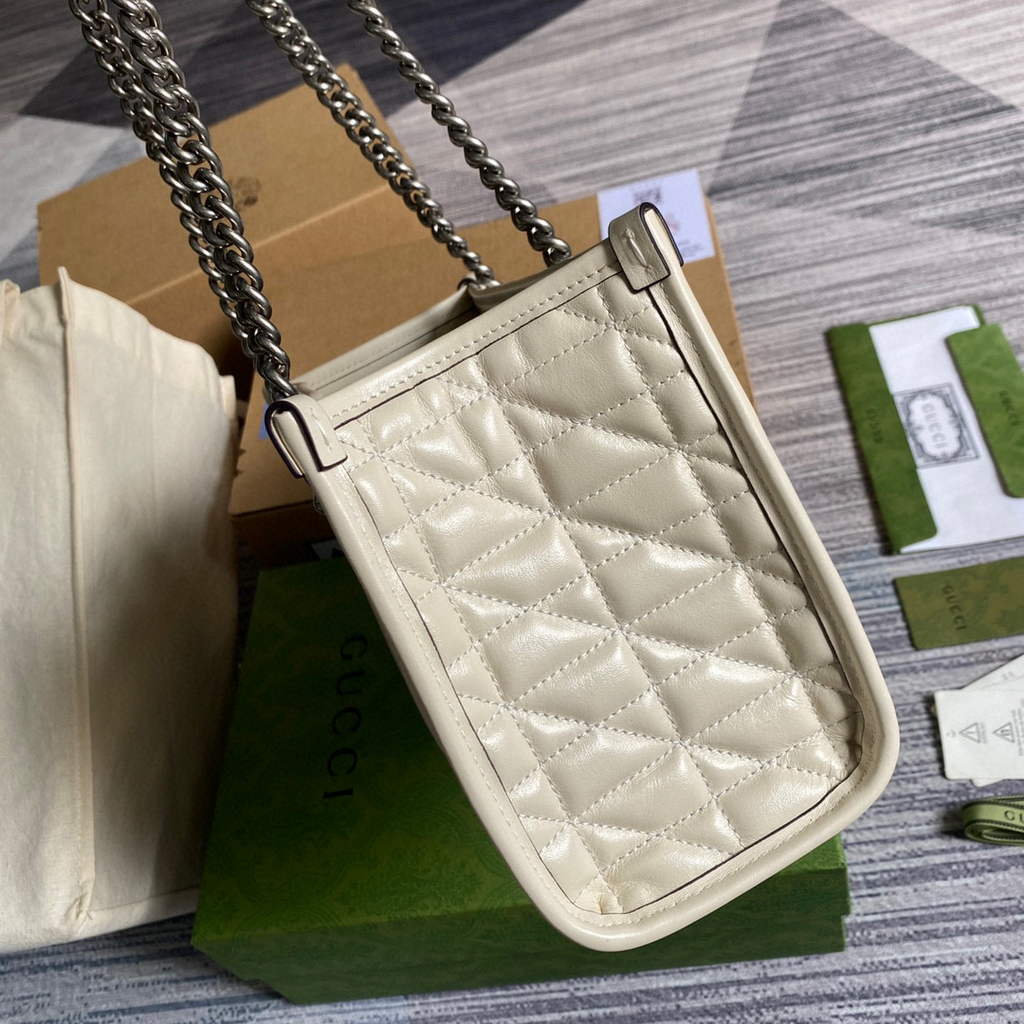 Gucci 681483 GG Marmont small tote bag Beige