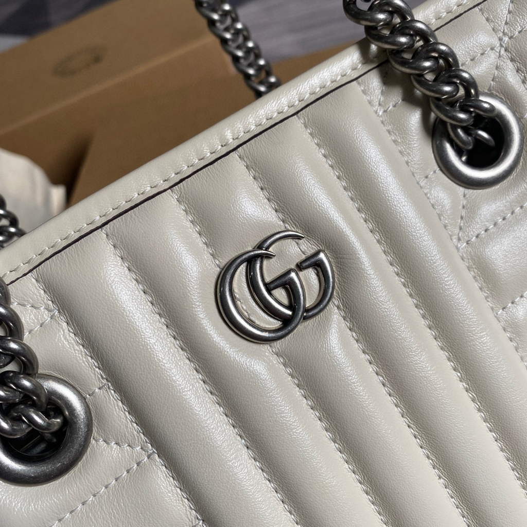 Gucci 681483 GG Marmont small tote bag Beige