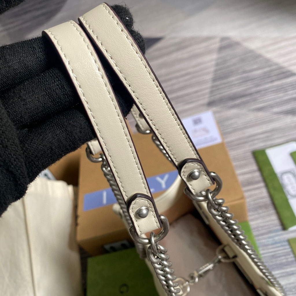 Gucci 681483 GG Marmont small tote bag Beige