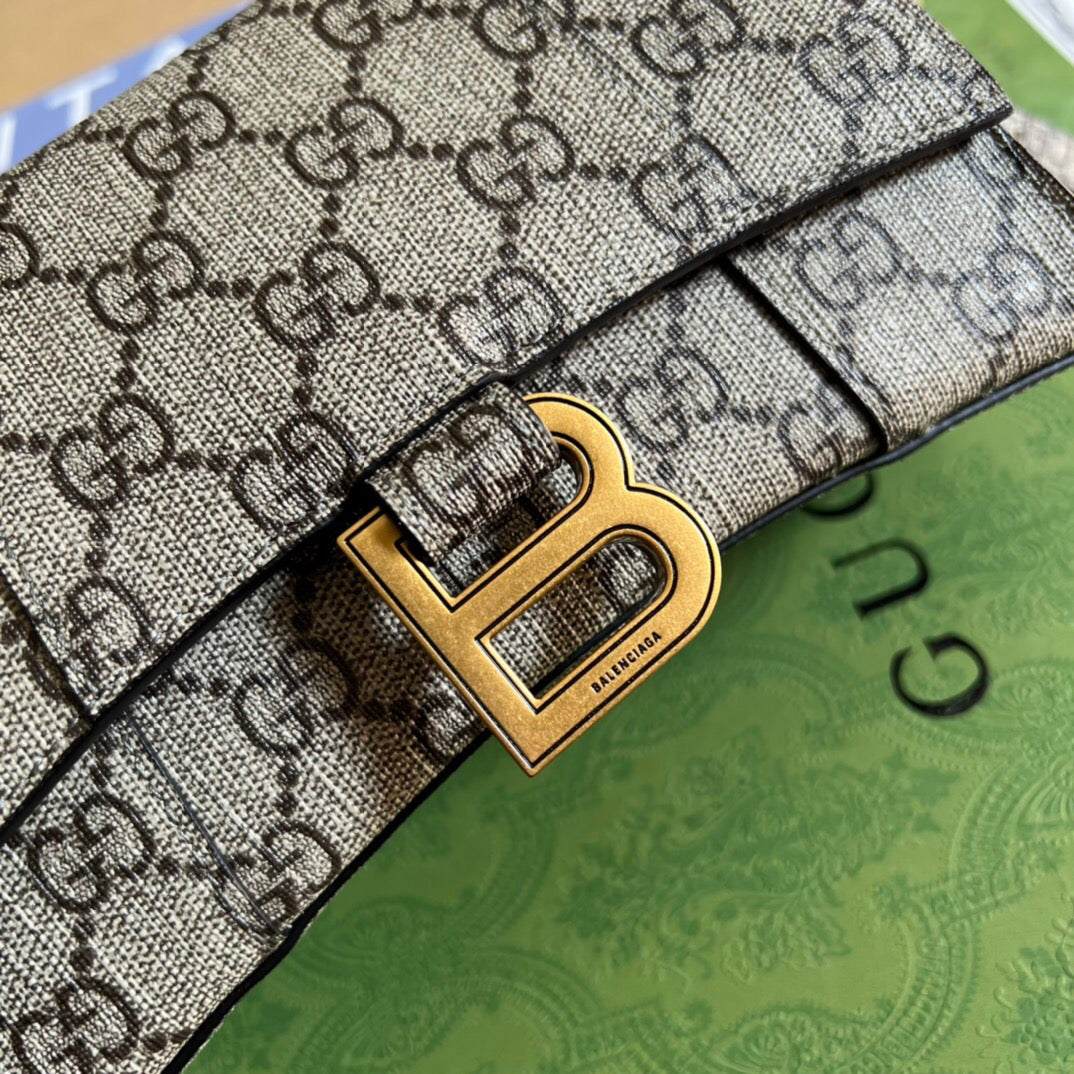 Gucci 681695 The Hacker Project Mini Hourglass bag Beige and ebony