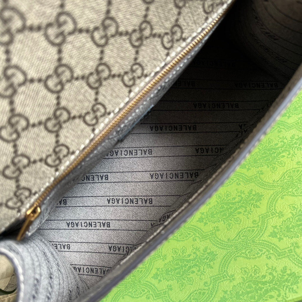 Gucci 681696 The Hacker Project Medium Hourglass bag Beige and ebony