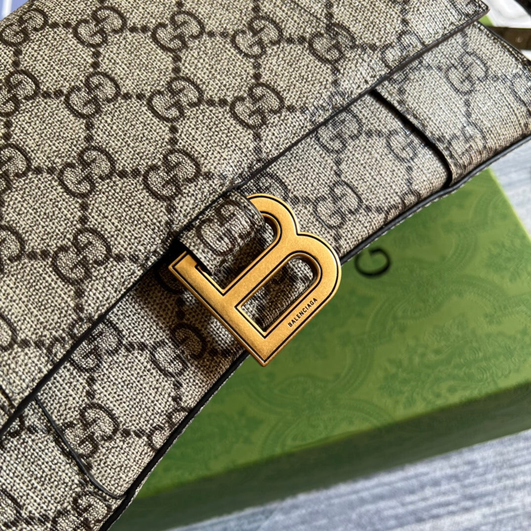 Gucci 681697 The Hacker Project Small Hourglass bag Beige and ebony