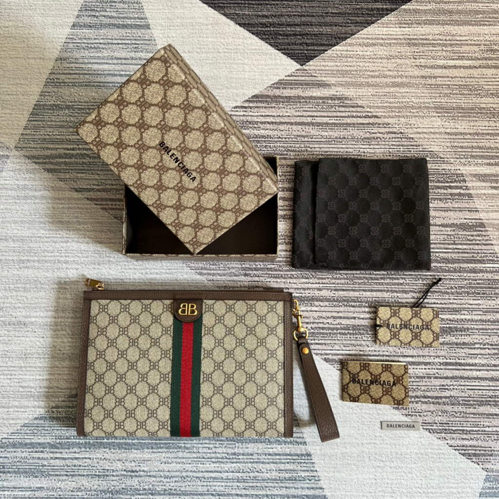 Gucci ?688378 Gucci pouch Bag Begie