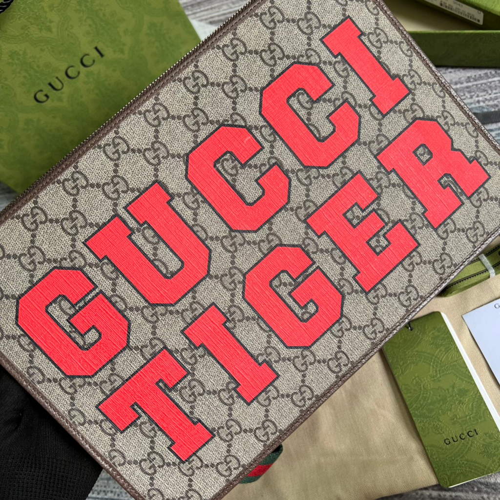 Gucci ?688378 Gucci Tiger pouch Bag Brown Print Logo