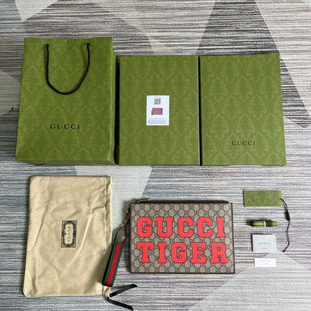 Gucci ?688378 Gucci Tiger pouch Bag Brown Print Logo
