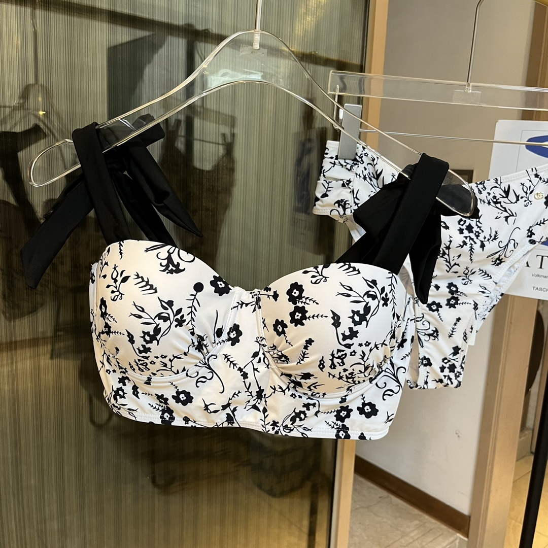 Gucci 688999 Fashion Bikini Swimsuit G65946