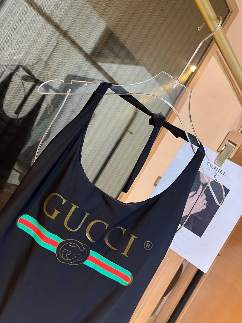 Gucci 688999 Fashion Bikini Swimsuit G65949
