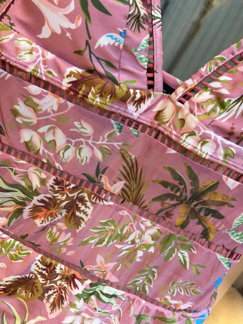 Gucci 688999 Fashion Bikini Swimsuit G65950