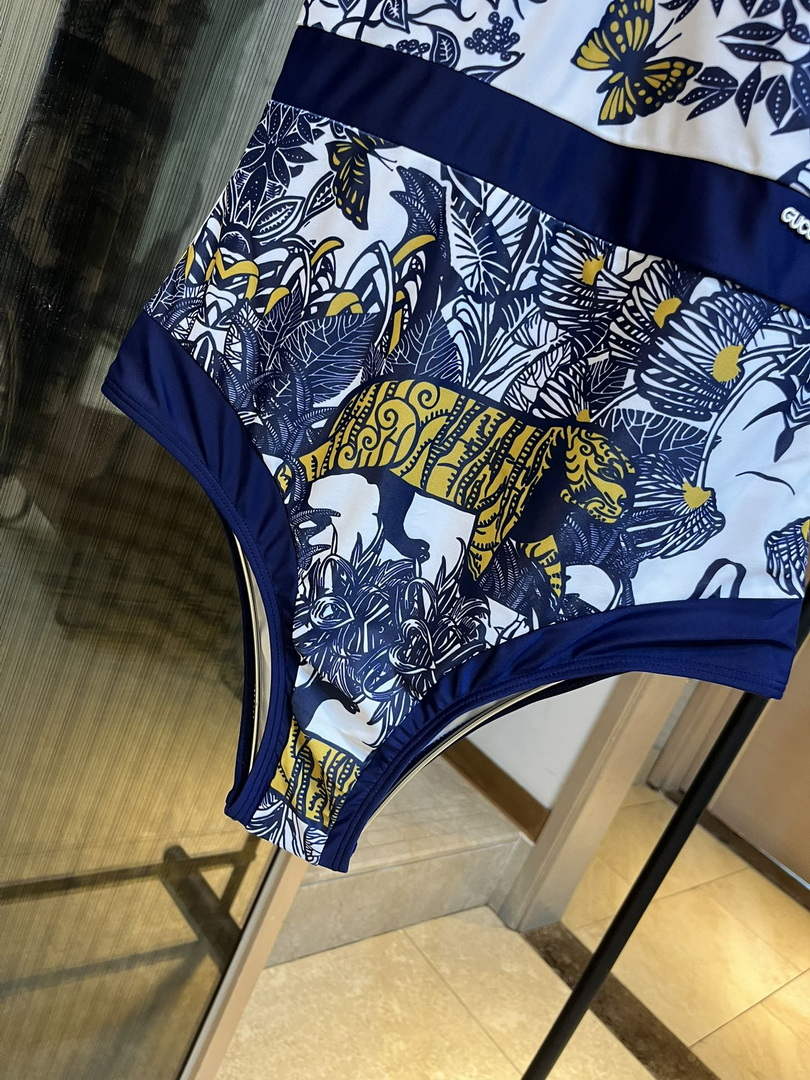 Gucci 688999 Fashion Bikini Swimsuit G65951