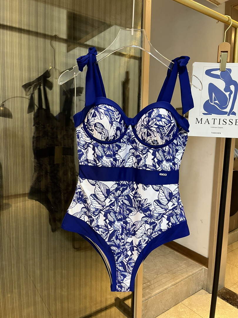 Gucci 688999 Fashion Bikini Swimsuit G65952 - S - View 1
