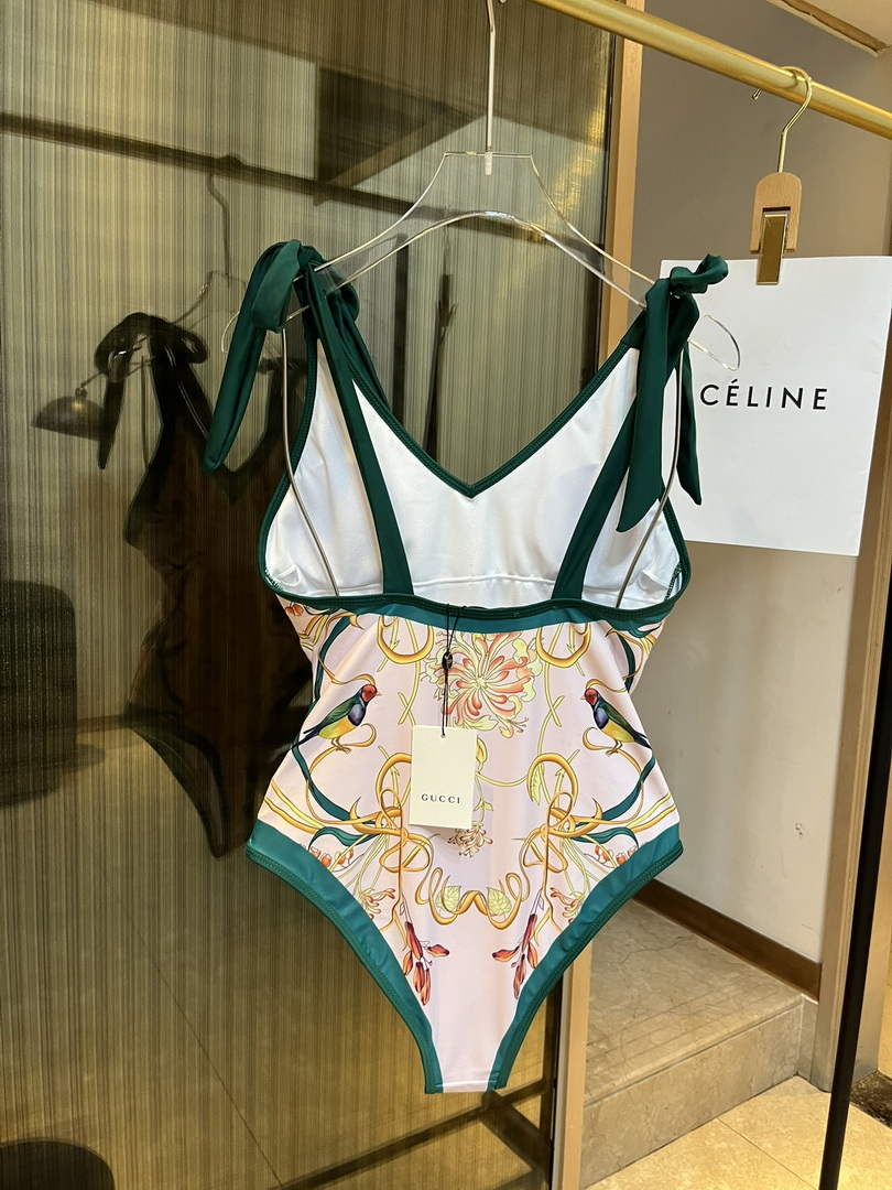 Gucci 688999 Fashion Bikini Swimsuit G65954