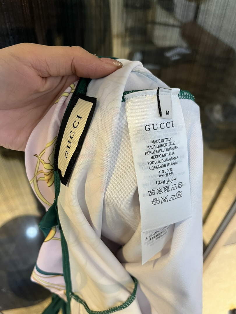 Gucci 688999 Fashion Bikini Swimsuit G65954