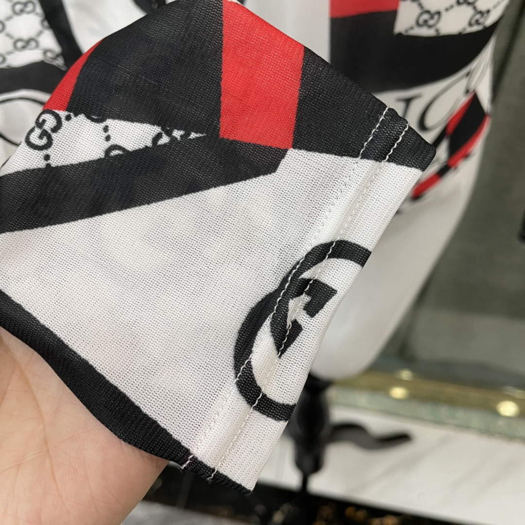 Gucci 688999 Fashion Bikini Swimsuit G65955