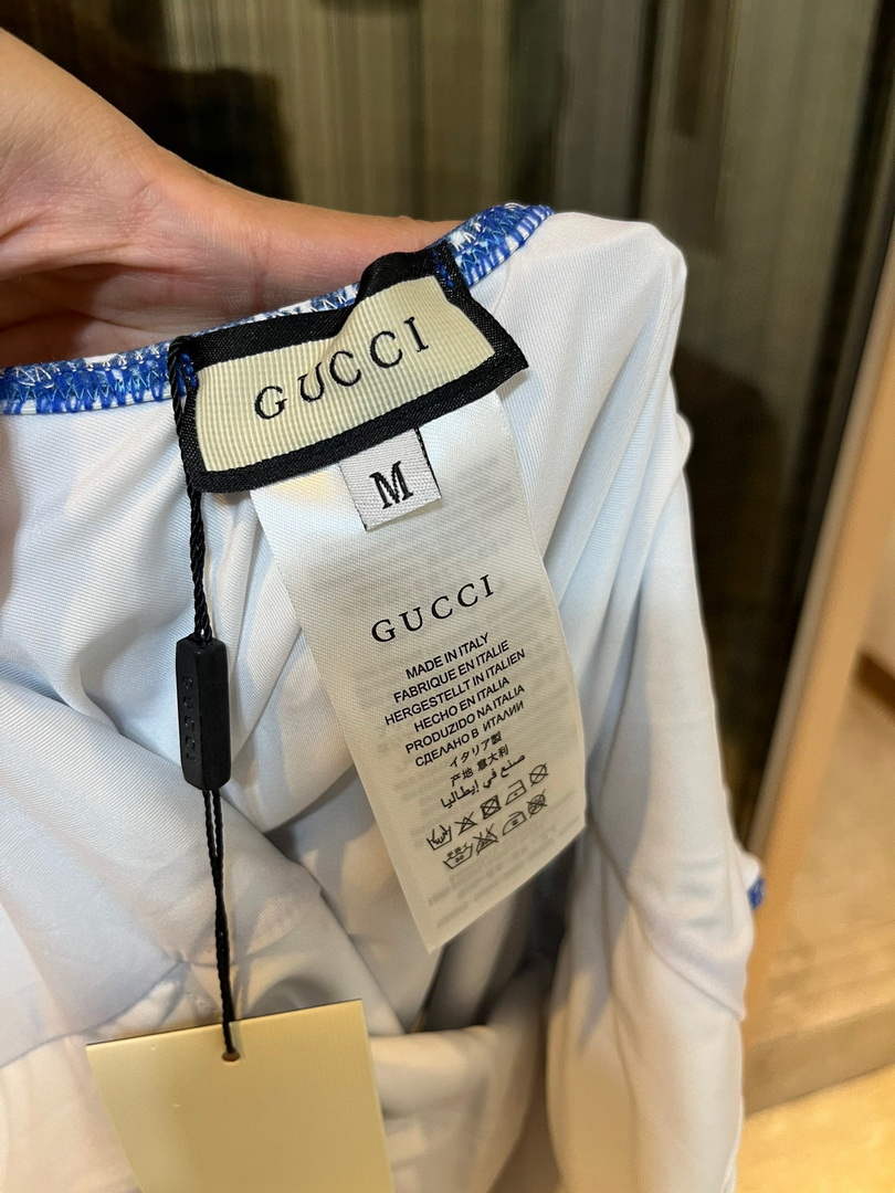 Gucci 688999 Fashion Bikini Swimsuit G65957