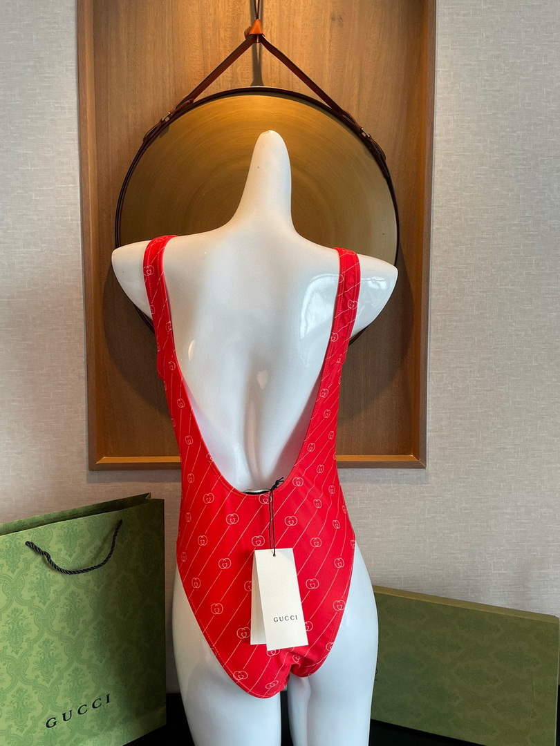 Gucci 688999 Fashion Bikini Swimsuit G65958