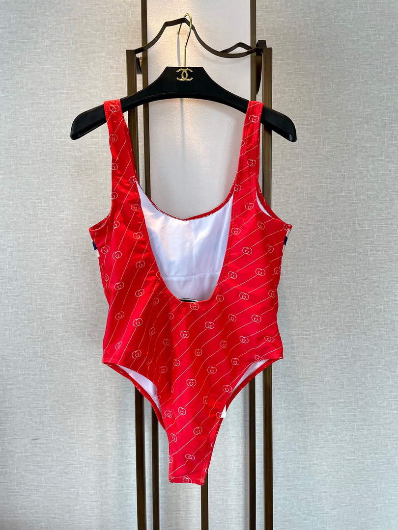 Gucci 688999 Fashion Bikini Swimsuit G65958