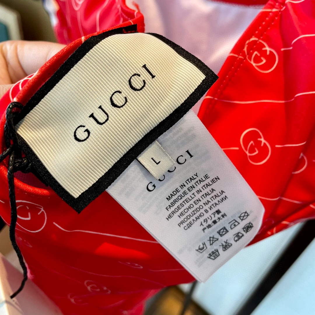Gucci 688999 Fashion Bikini Swimsuit G65958