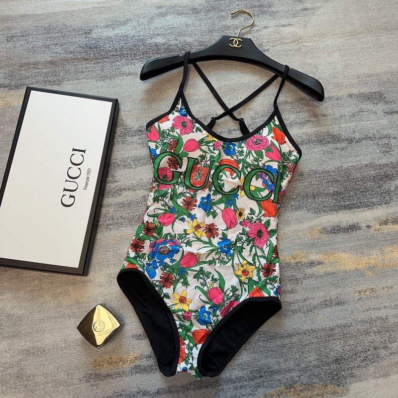 Gucci 688999 Fashion Bikini Swimsuit G65959