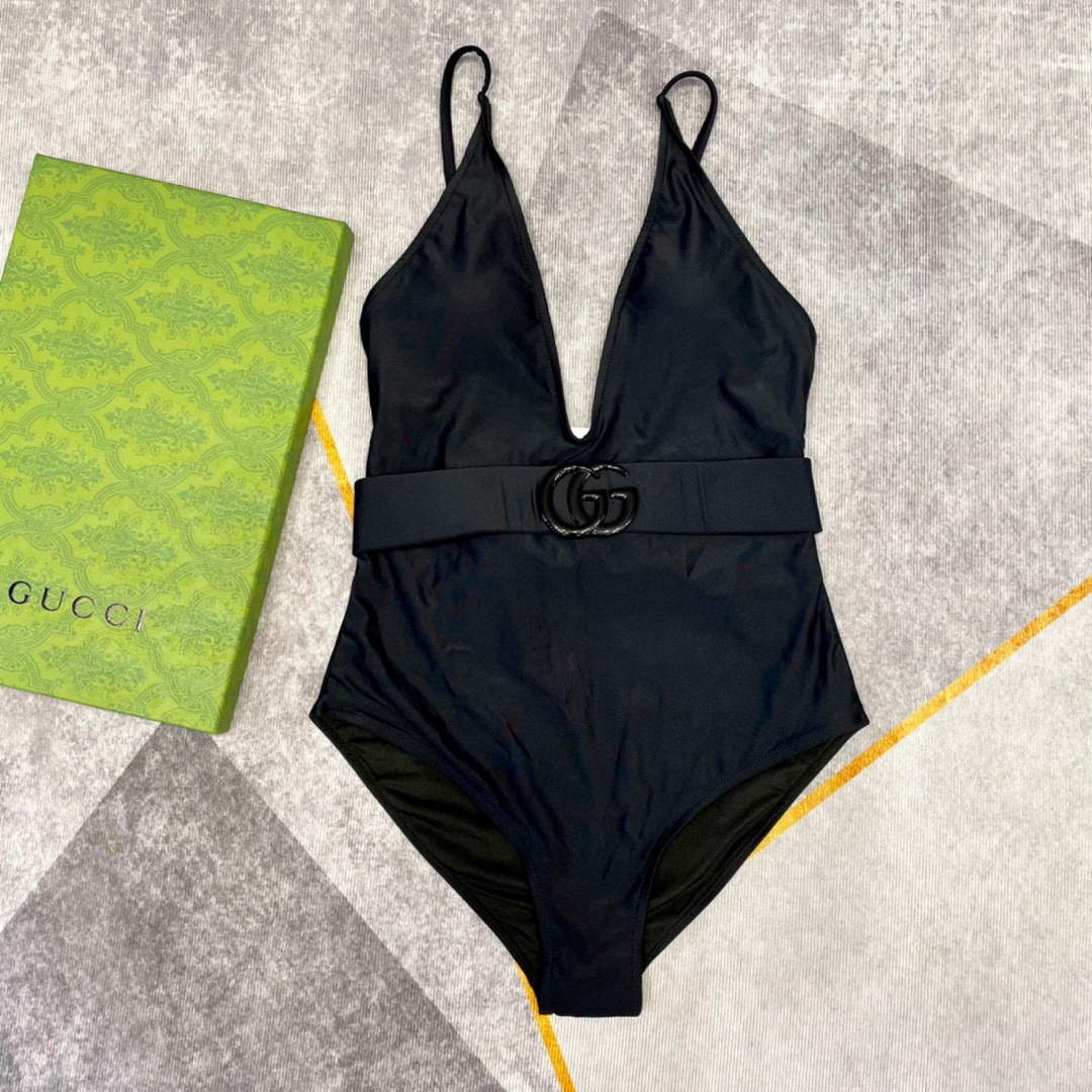 Gucci 688999 Fashion Bikini Swimsuit G65961