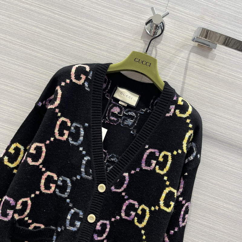 Gucci 692696 Women's Reversible GG wool jacquard cardigan G66854