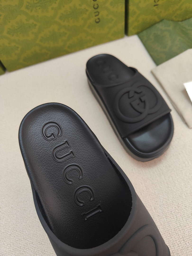 Gucci 692845 Women's Slide With Interlocking G G38255 - US 4=Euro 35 - View 7