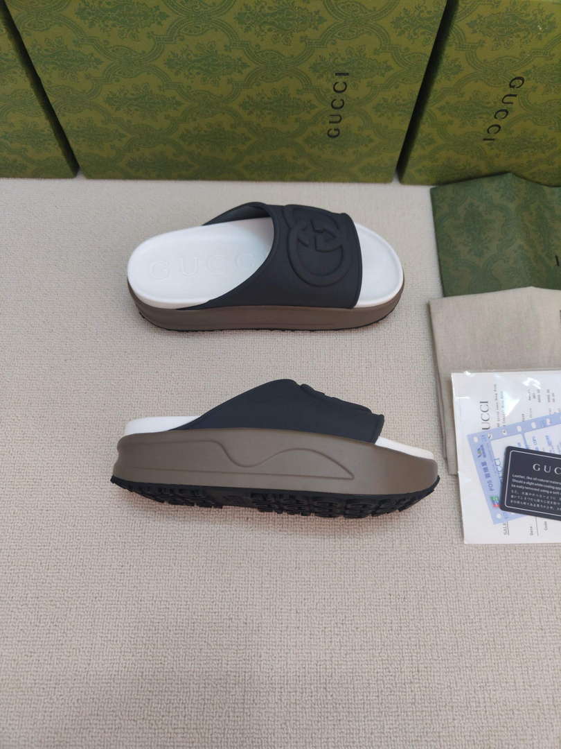 Gucci 692845 Women's Slide With Interlocking G G38263 - US 4=Euro 35 - View 6