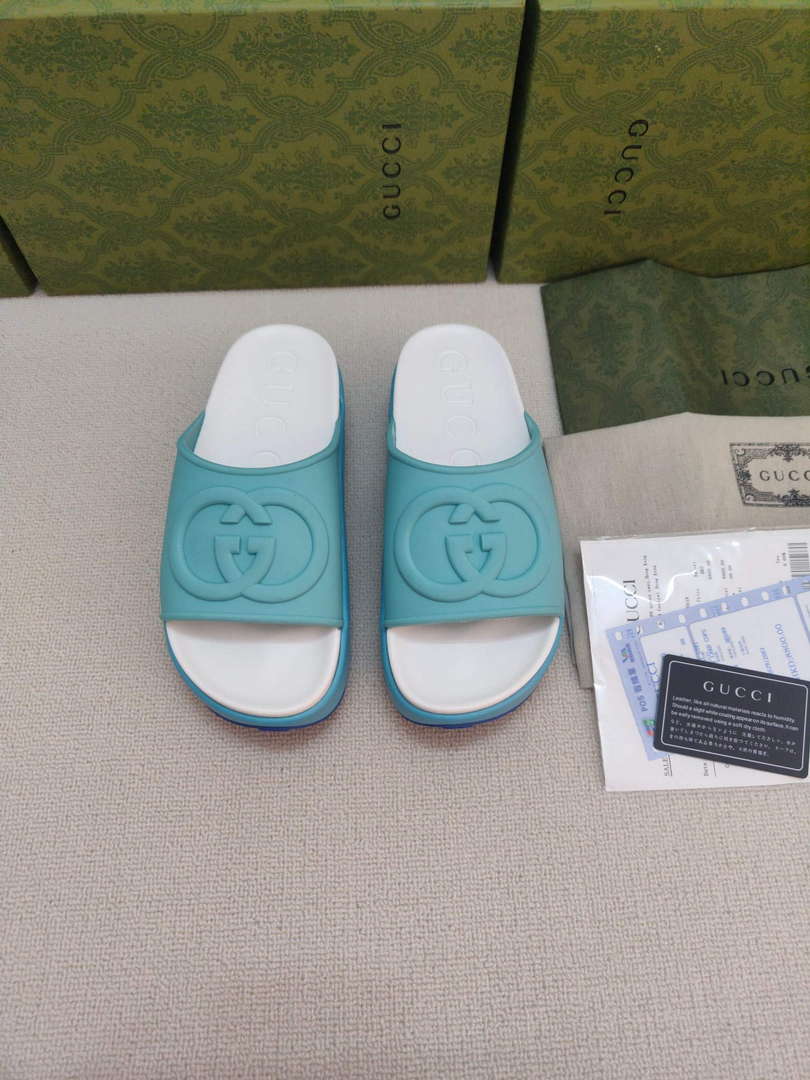 Gucci 692845 Women's Slide With Interlocking G G38264 - US 4=Euro 35 - View 1