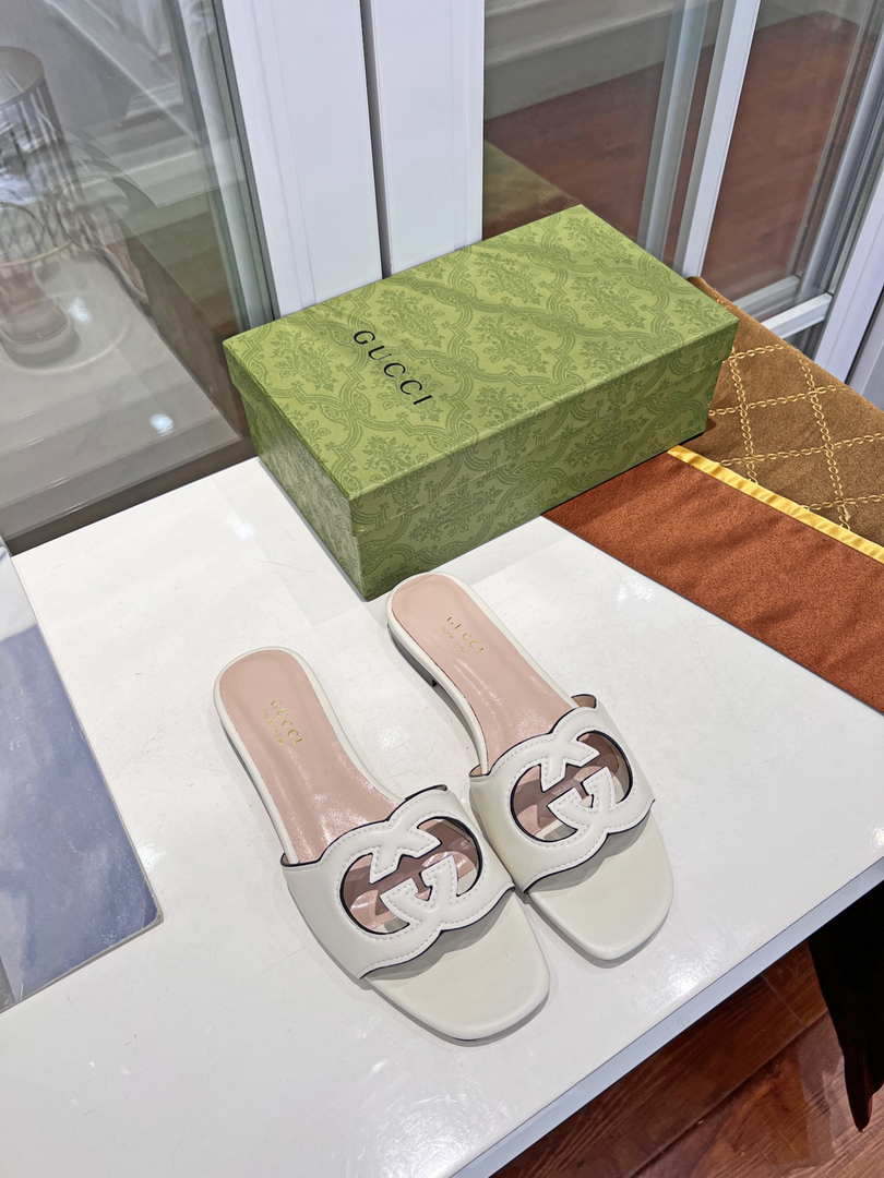 Gucci 694451 Women's Interlocking G cut-out slide sandal Beige - 35 - View 6