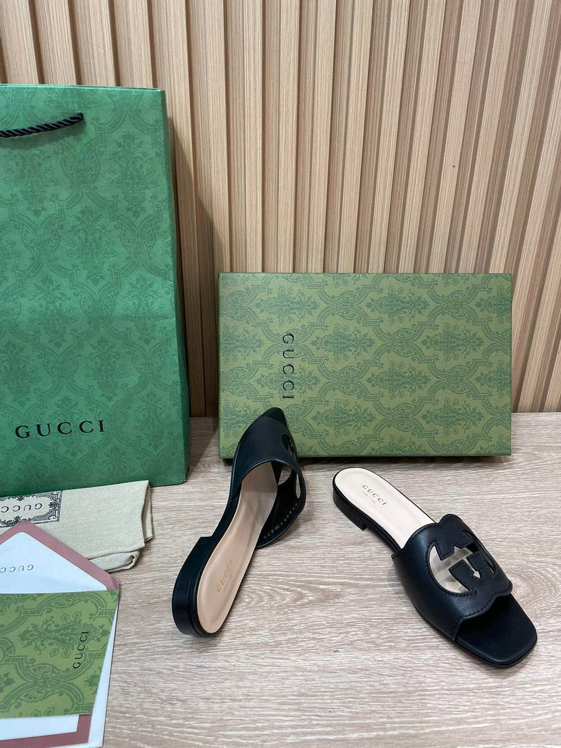 Gucci 694451 Women's Interlocking G cut-out slide sandal G66755