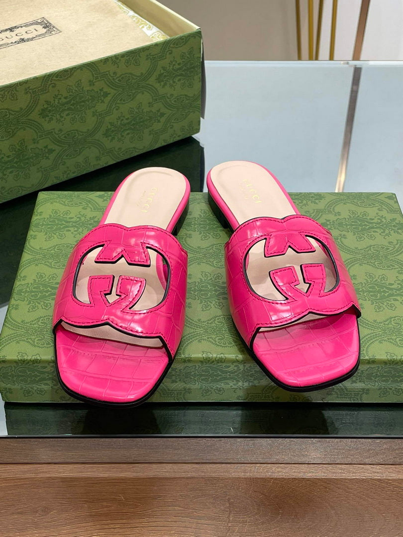 Gucci 694451 Women's Interlocking G cut-out slide sandal G66761