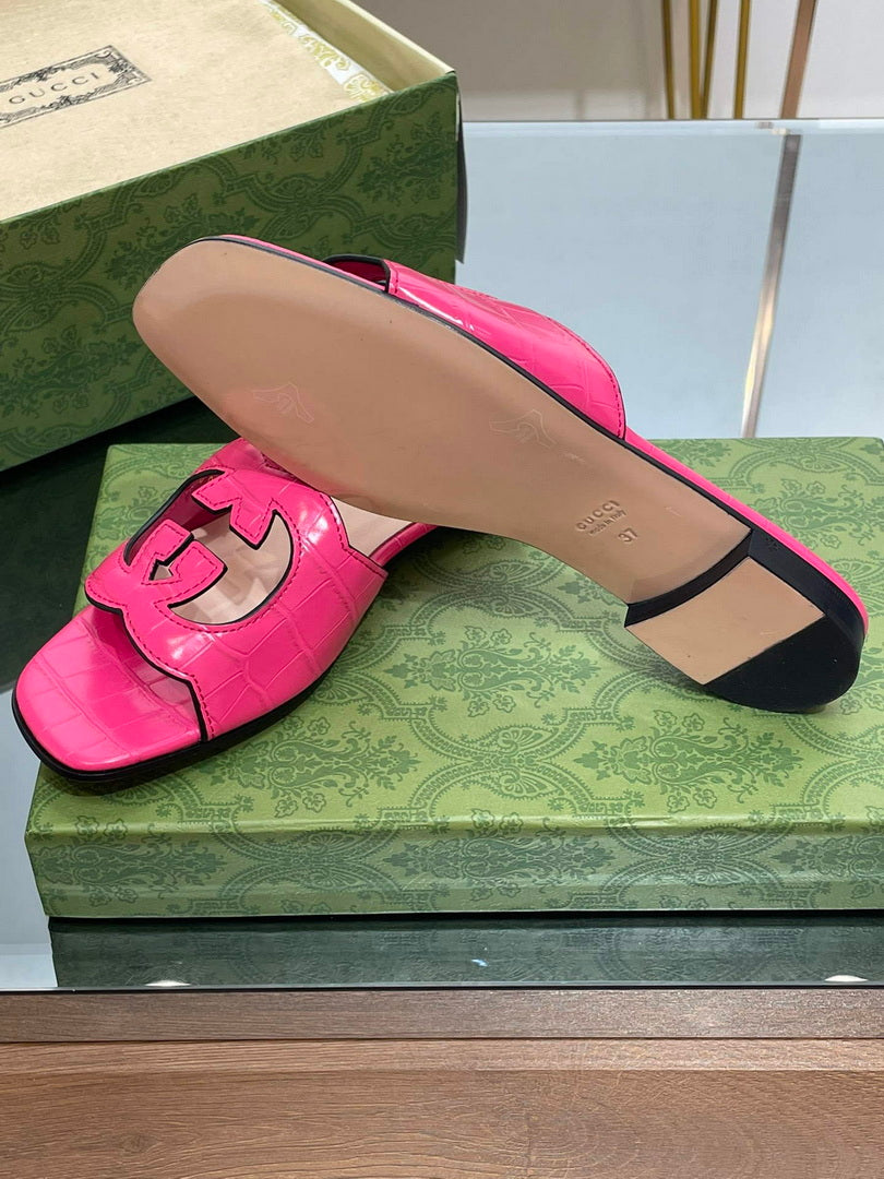 Gucci 694451 Women's Interlocking G cut-out slide sandal G66761
