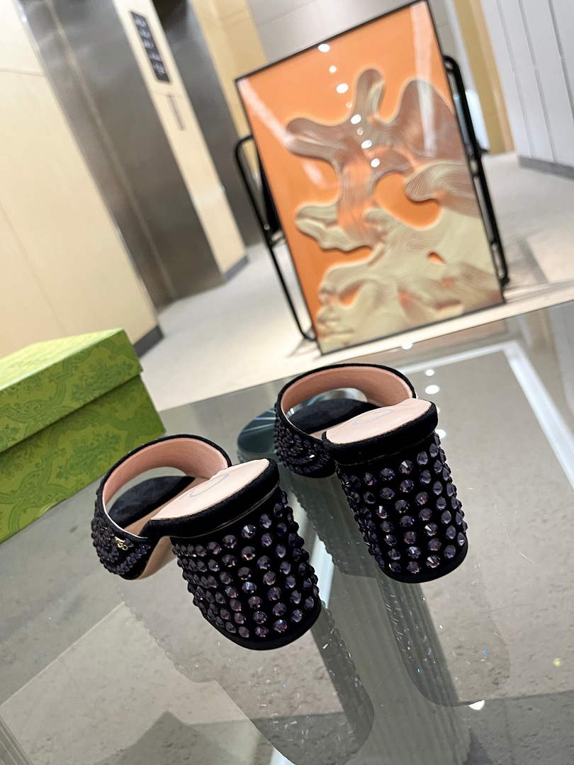 Gucci 695202 Women's Double G Slide Sandal G56243