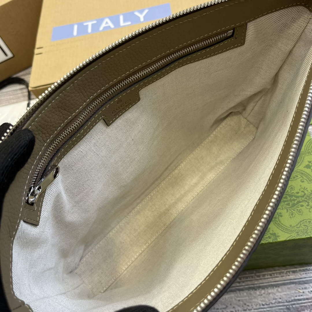 Gucci 696009 Jumbo GG Medium Messenger Bag Taupe