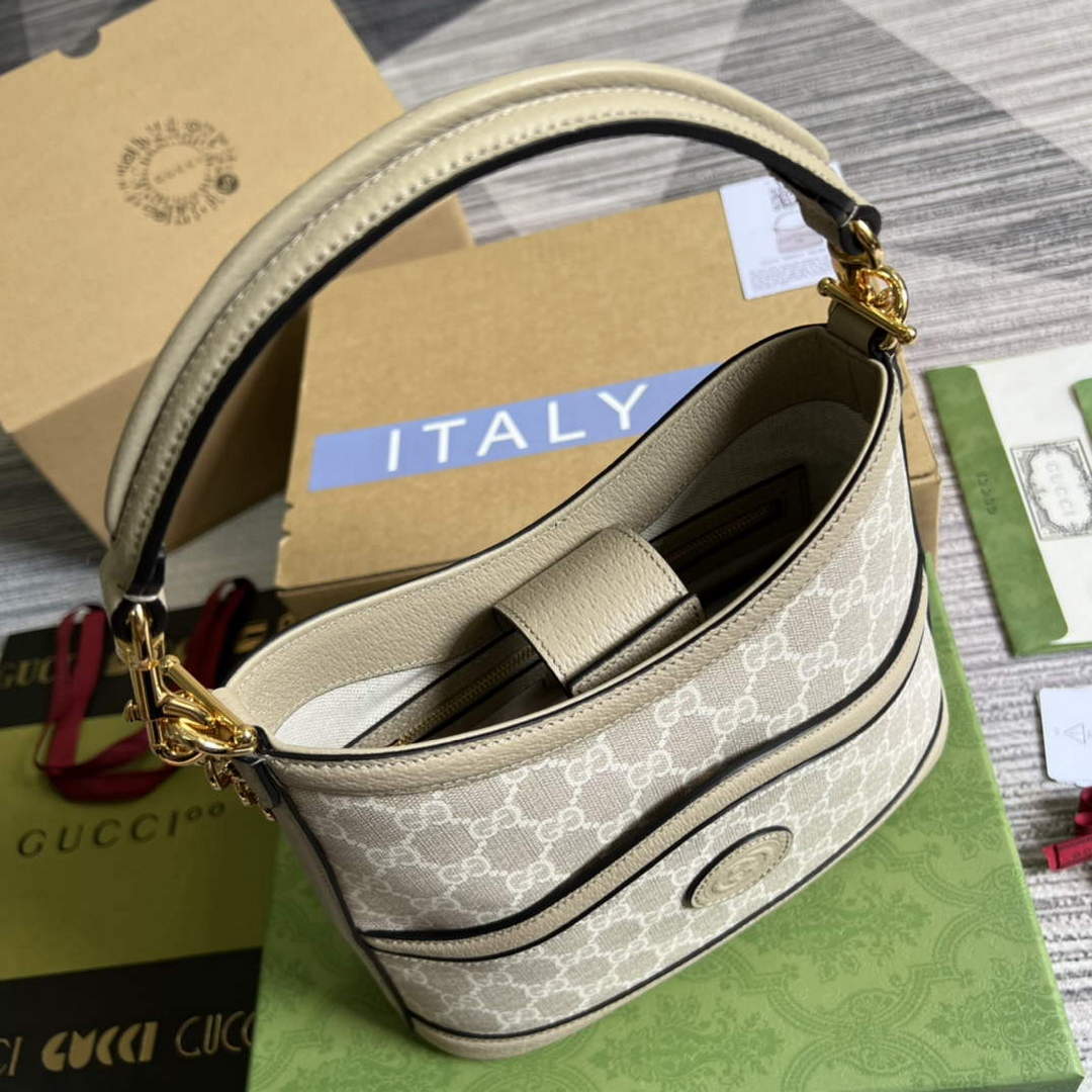 Gucci 696011 Large shoulder bag with Interlocking G Oatmeal