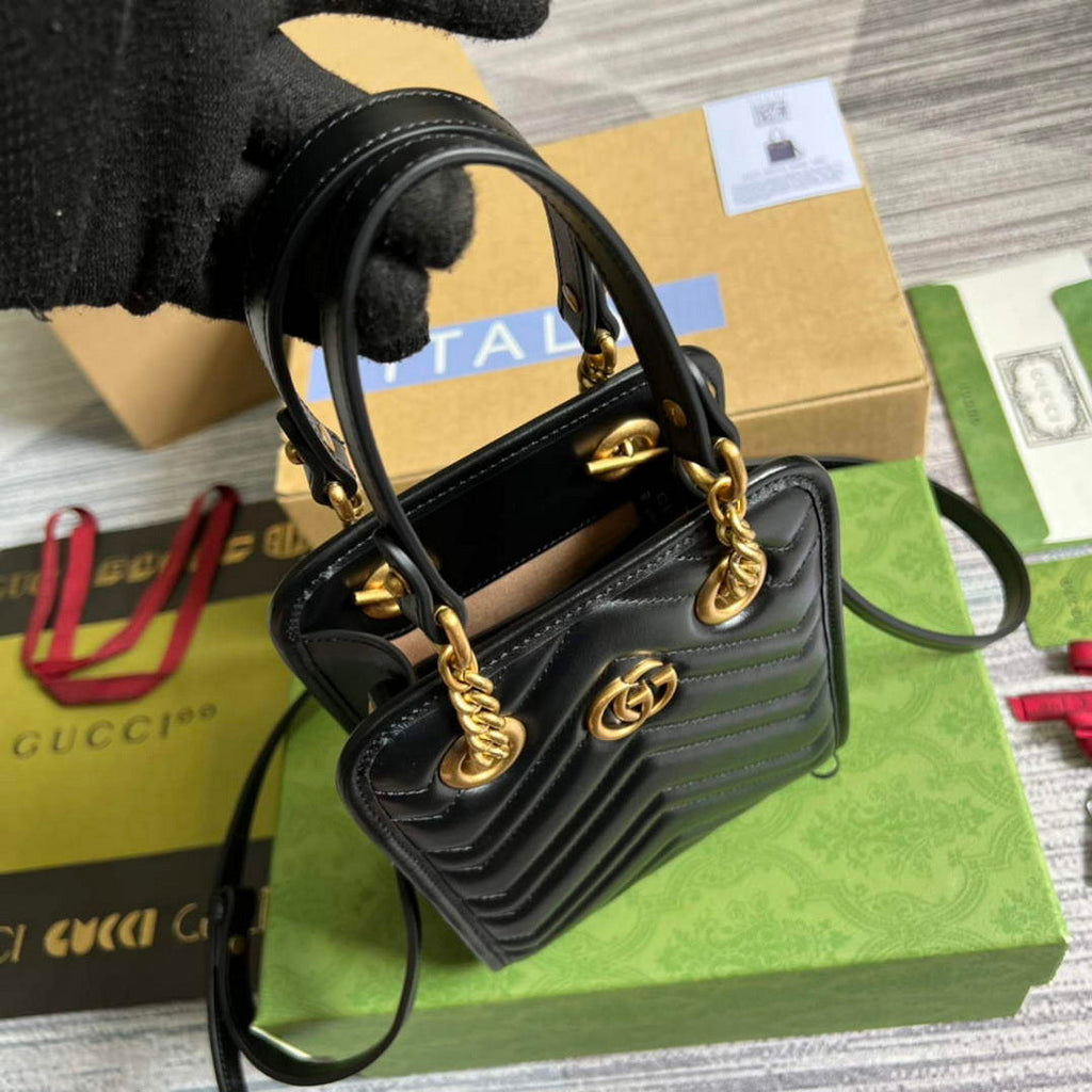 Gucci 696123 GG Marmont Matelass¨¦ Mini Bag Black