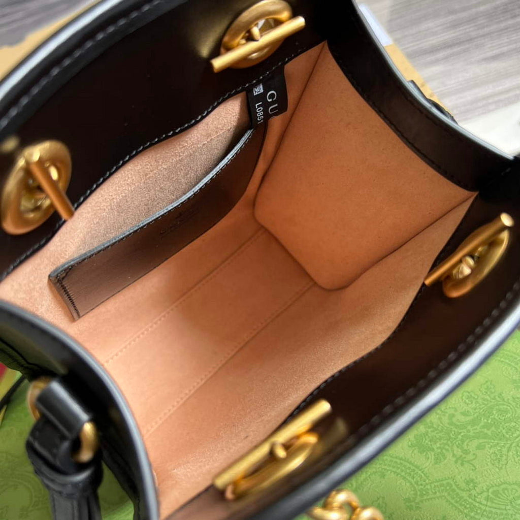 Gucci 696123 GG Marmont Matelass¨¦ Mini Bag Black