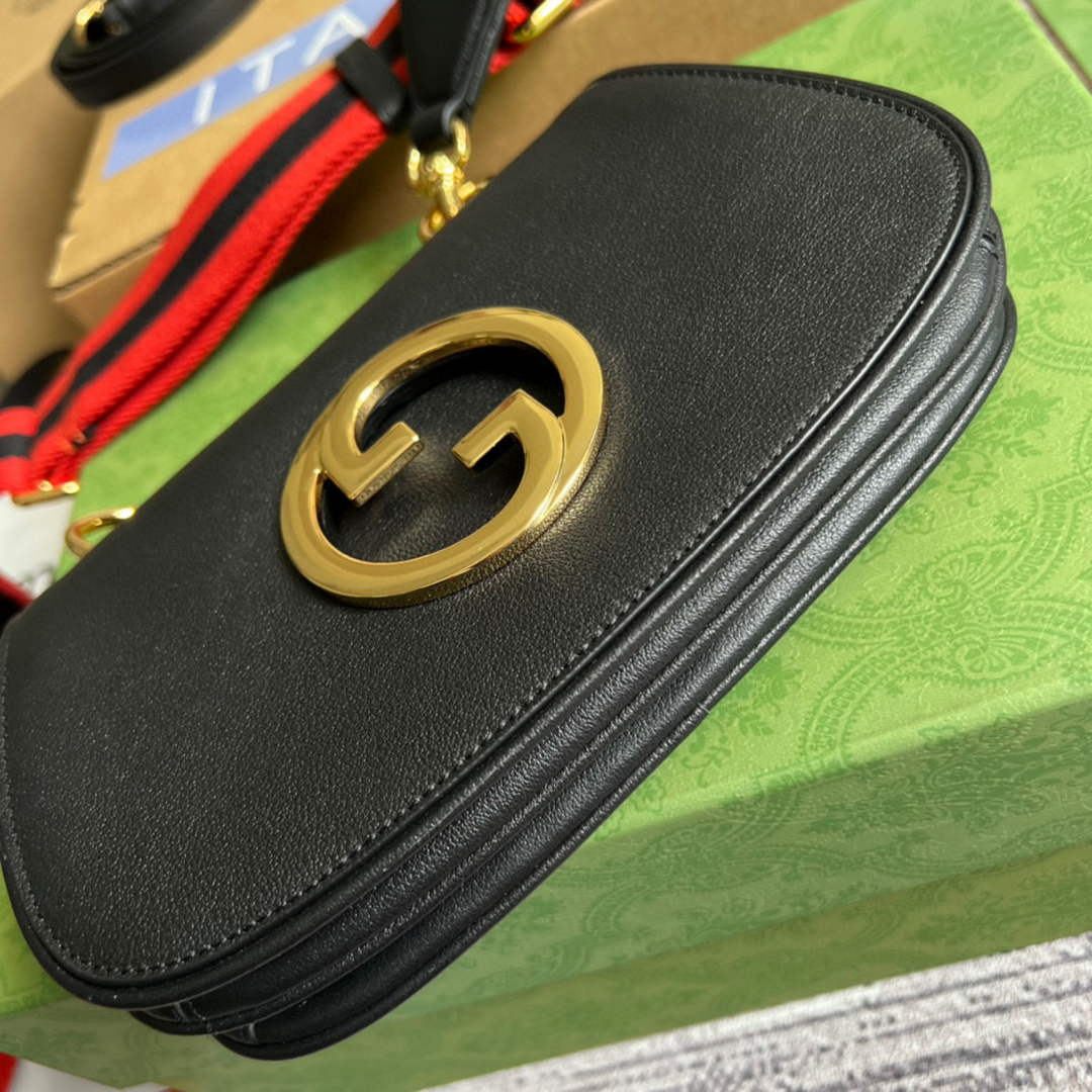 Gucci ?698643 Blondie mini bag in black leather