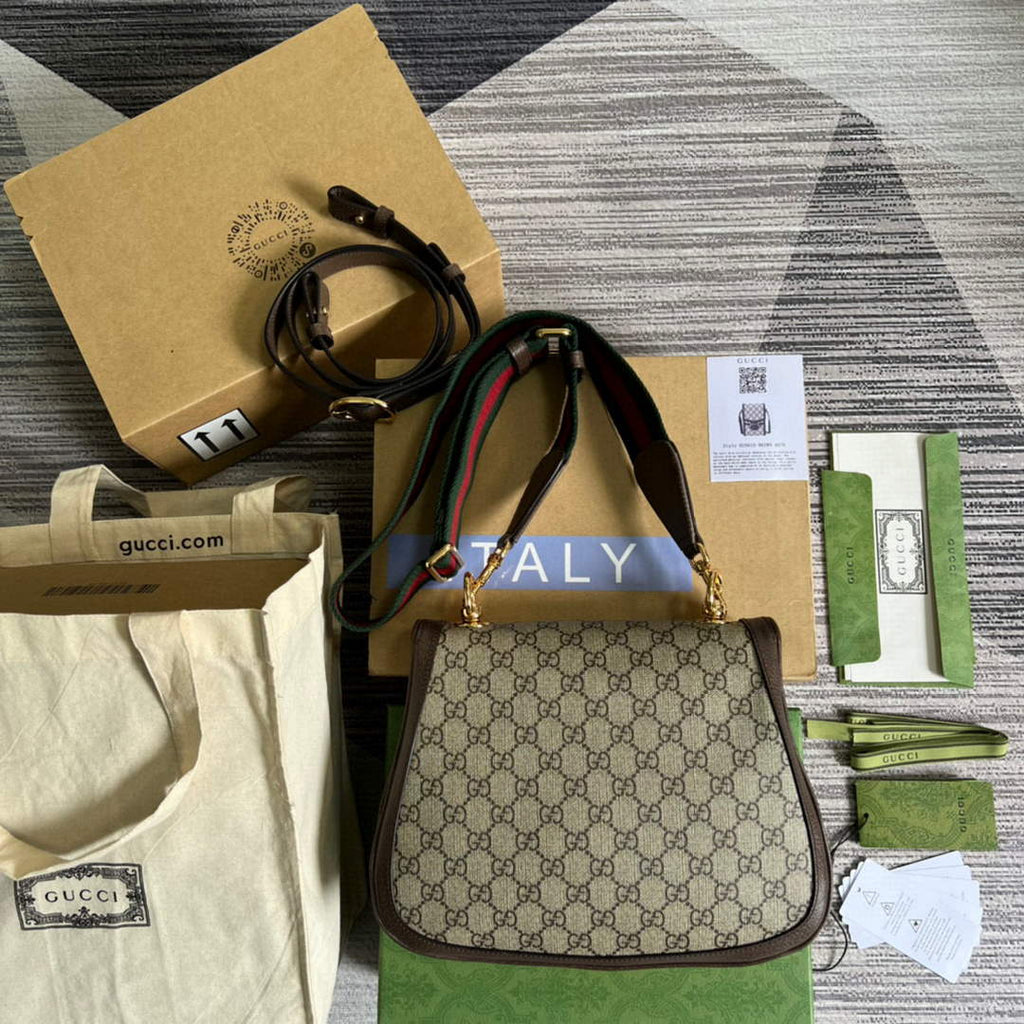 Gucci 699210 Blondie medium shoulder bag Beige GG Supreme canvas