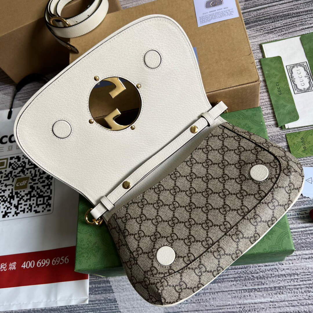 Gucci 699268 Gucci Blondie shoulder bag GG Supreme canvas White