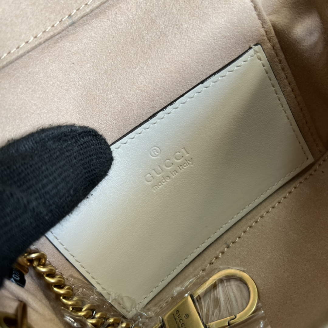 Gucci 699515 GG Marmont Mini Top Handle Bag White
