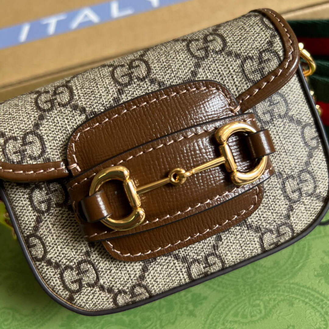 Gucci 699760 Gucci Horsebit 1955 strap wallet Beige and ebony