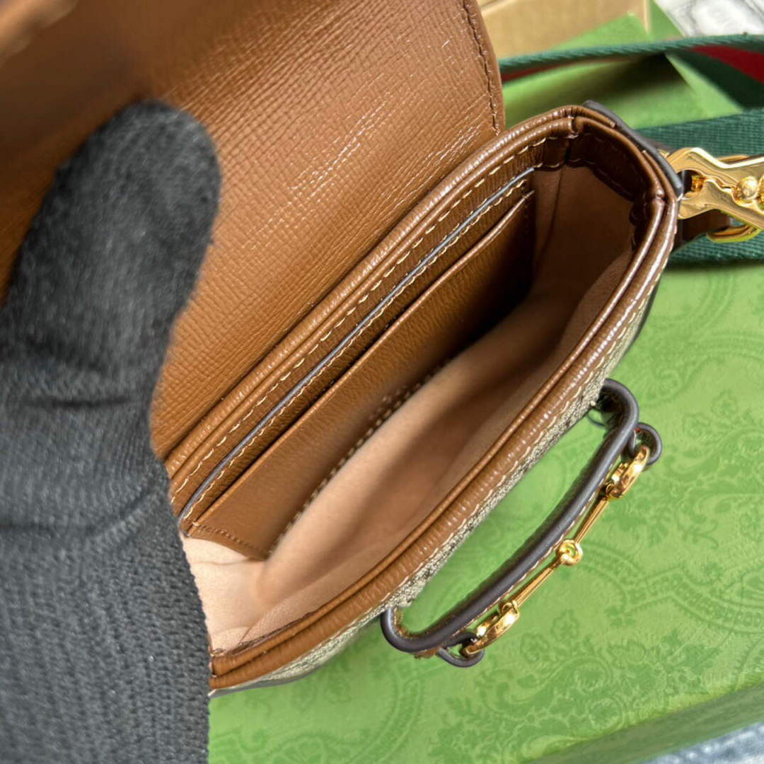 Gucci 699760 Gucci Horsebit 1955 strap wallet Beige and ebony