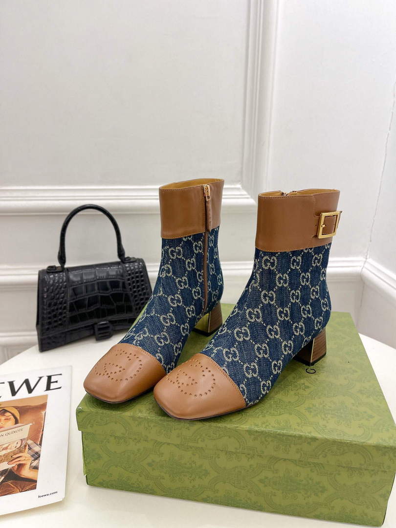 Gucci 700023 Women's GG Canvas Ankle Boot G60033
