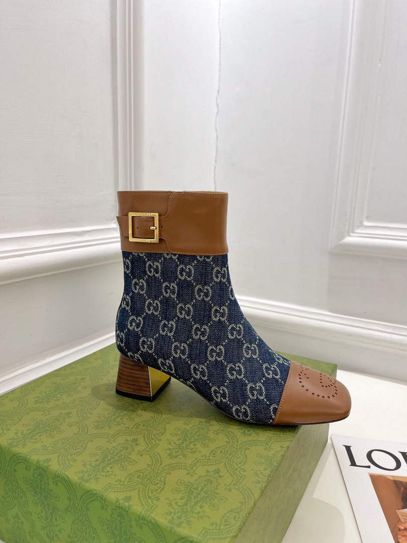 Gucci 700023 Women's GG Canvas Ankle Boot G60033