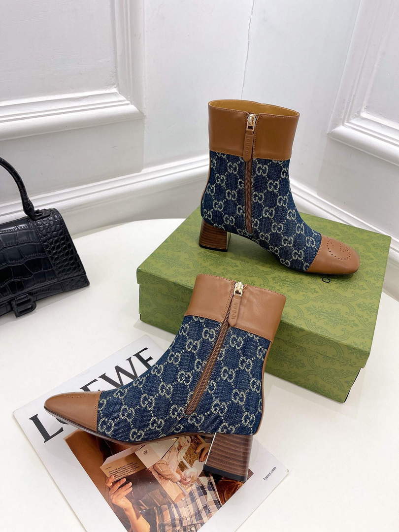 Gucci 700023 Women's GG Canvas Ankle Boot G60033