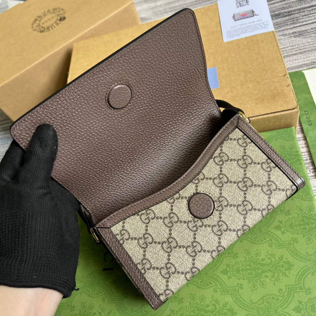 Gucci 700733 Gucci cherry print mini bag