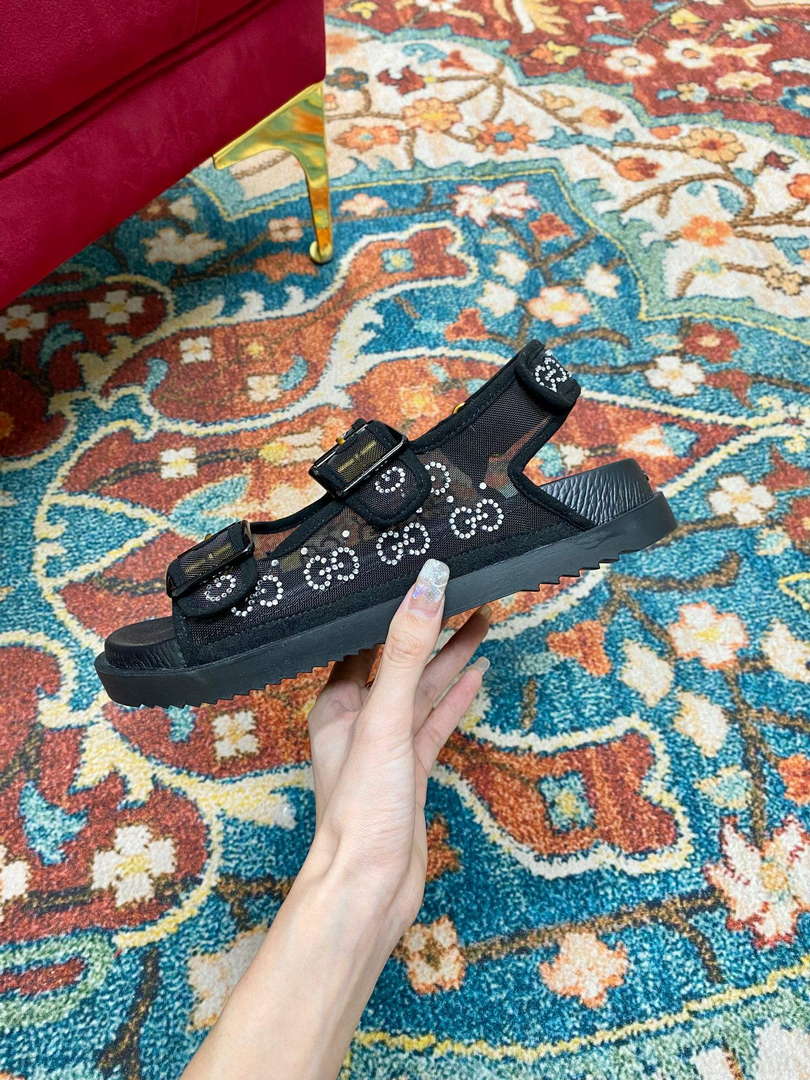 Gucci 701158 Women's GG Sandal With Crystals G38252