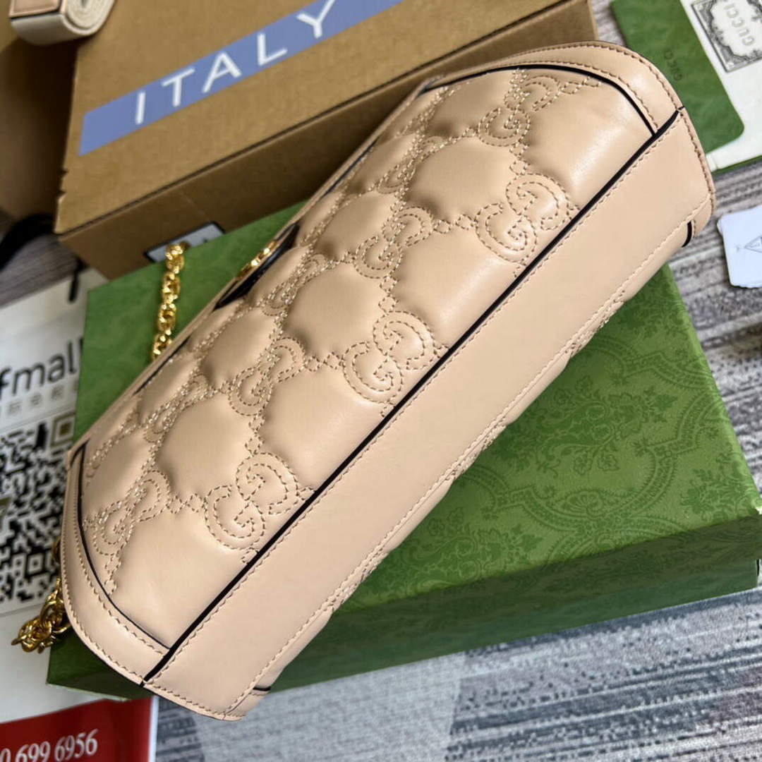 Gucci 702200 GG matelass¨¦ leather shoulder bag Beige