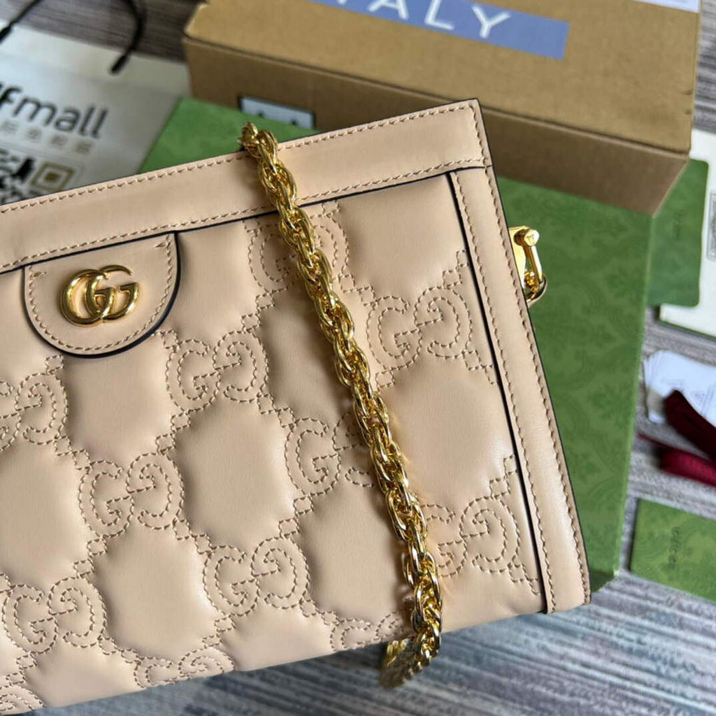 Gucci 702200 GG matelass¨¦ leather shoulder bag Beige