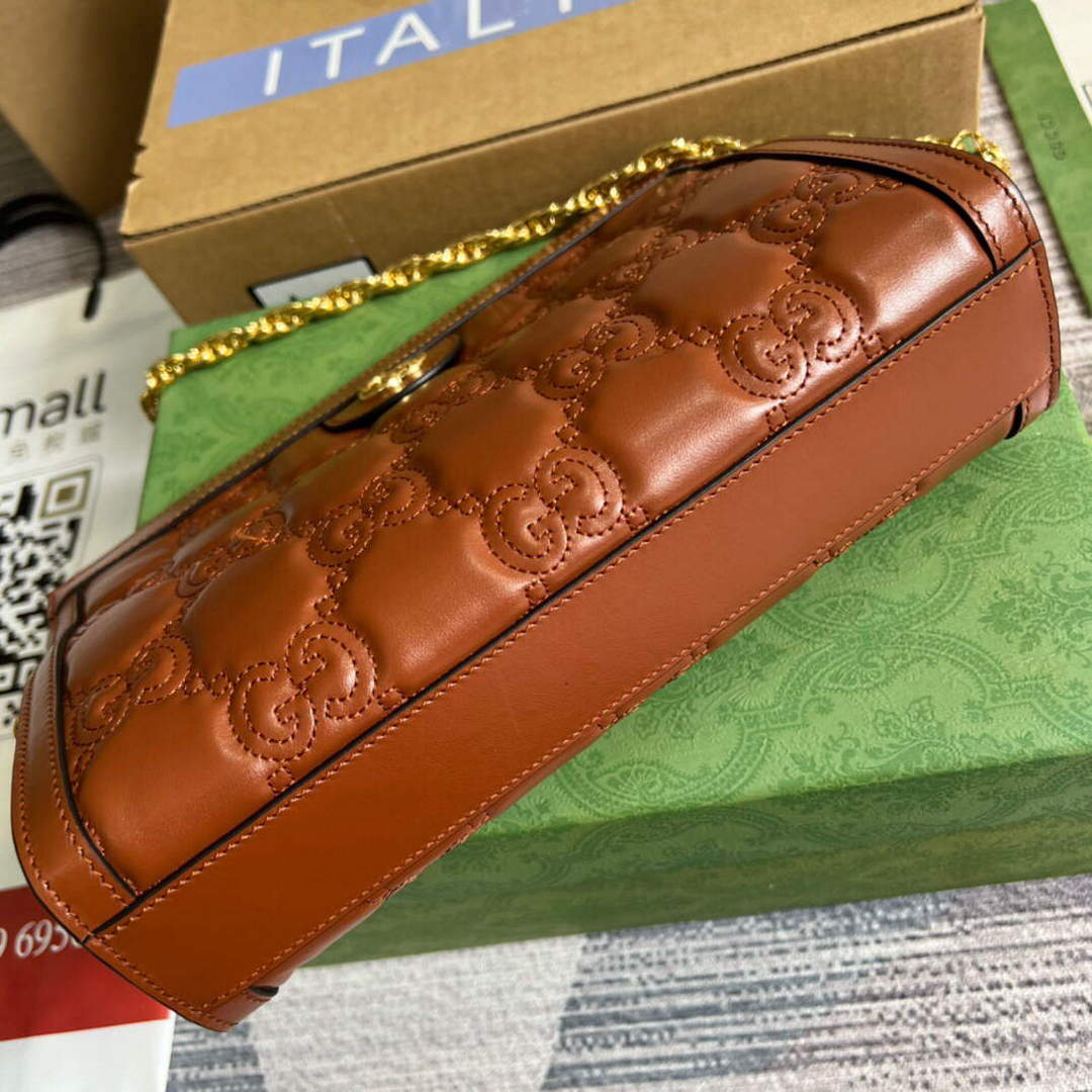Gucci 702200 GG matelass¨¦ leather shoulder bag brown